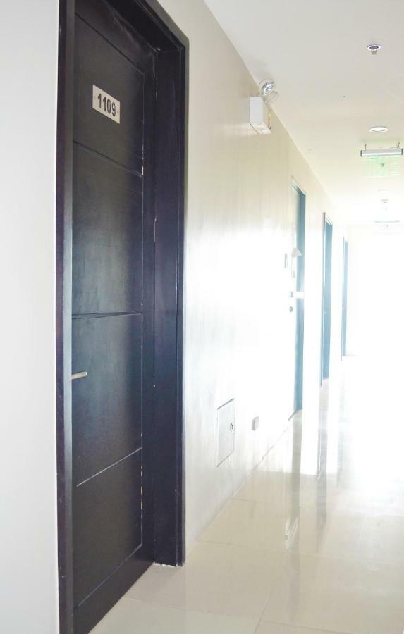 Unit 1109 Cityscape Residences Баколод Екстериор снимка